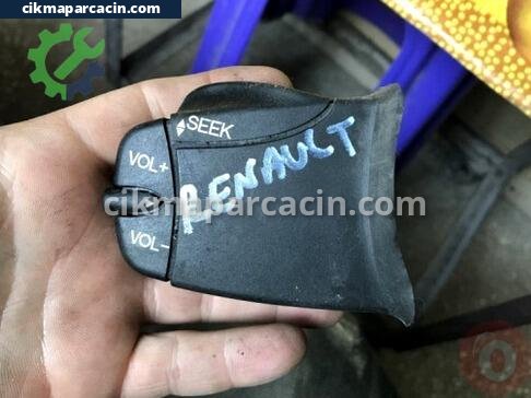 Renault R9 Teyp çıkma parça