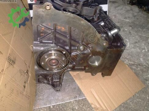 Renault R 9 Yarım Motor çıkma parça
