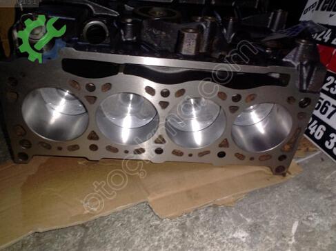 Renault R 9 Yarım Motor çıkma parça