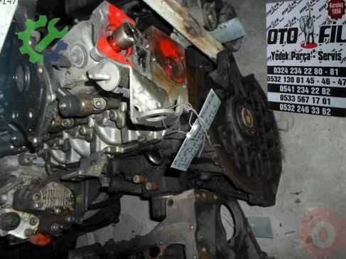 Renault Trafic Yarım Motor çıkma parça