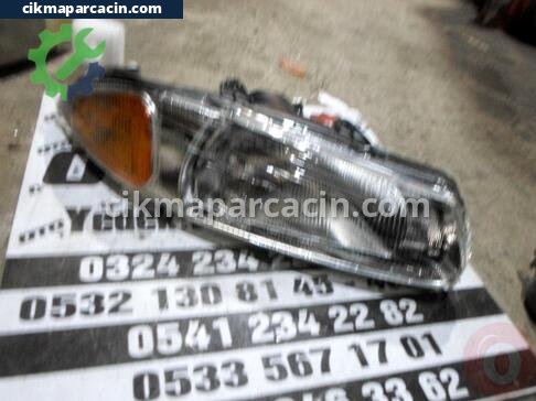 Rover 200 Sağ Ön Far çıkma parça
