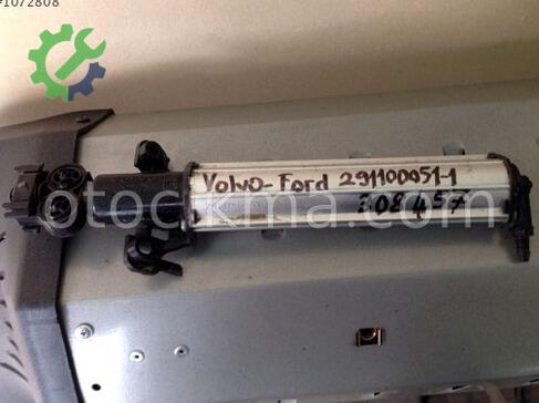 Volvo S60 Far çıkma parça