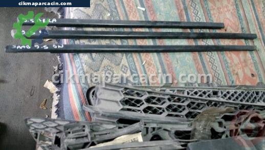 Saab 9-5 Kapı Çıtası çıkma parça