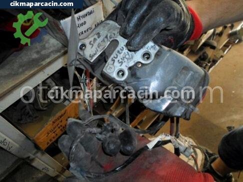 Suzuki Swift Sağ Ön Kapı çıkma parça
