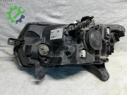 Dacia Sandero Sağ Ön Far çıkma parça