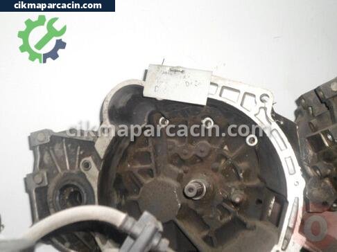 Hyundai Accent Şanzıman Komple çıkma parça