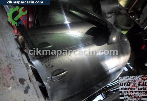 Seat Cordoba Sağ Ön Kapı çıkma parça