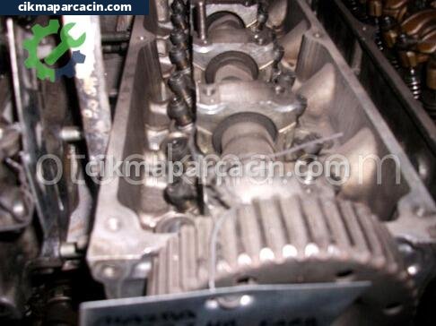 Mazda 323 Silindir Kapağı çıkma parça