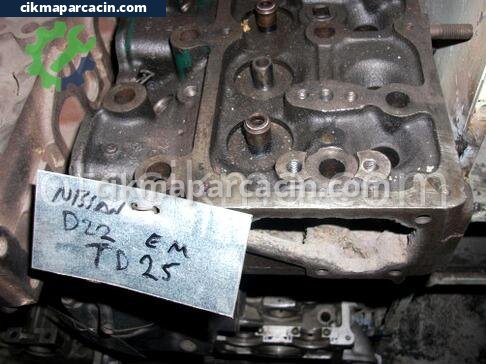 Nissan Skystar Silindir Kapağı çıkma parça