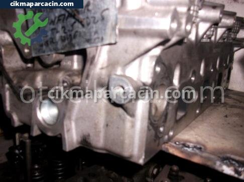 Nissan Pathfinder Silindir Kapağı çıkma parça