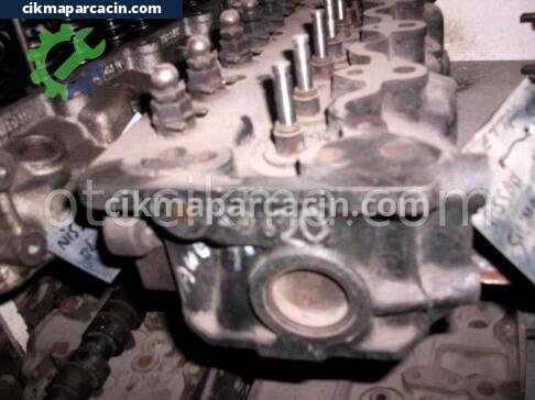 Nissan Vanetto Silindir Kapağı çıkma parça