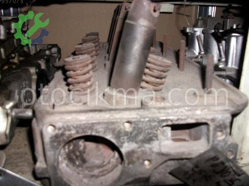 Peugeot 504 Silindir Kapağı çıkma parça