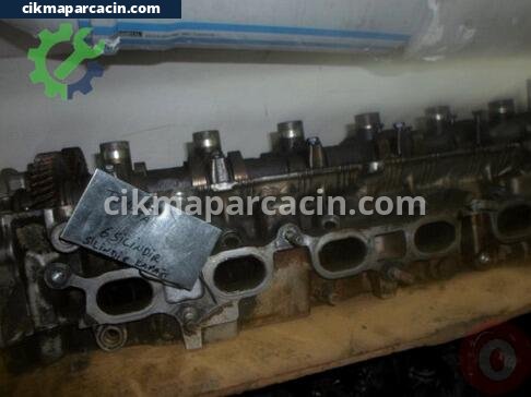Toyota Corolla Silindir Kapağı çıkma parça