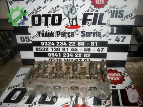 Toyota Corolla Silindir Kapağı çıkma parça