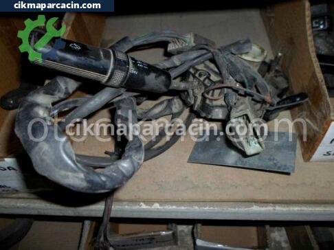 Hyundai H100 Sinyal Kolu çıkma parça