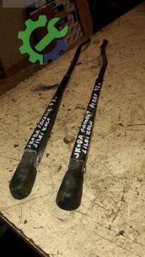 Skoda Favorit Silecek Kolu çıkma parça