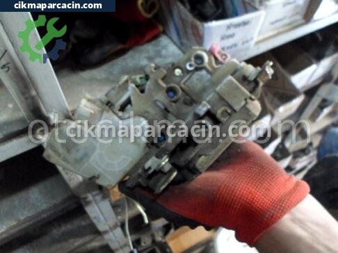Nissan Skystar Sol Ön Kapı çıkma parça