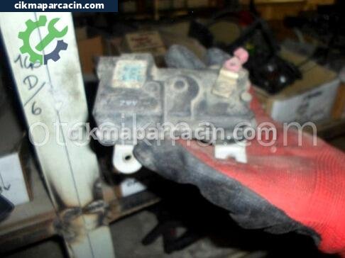 Hyundai Accent Merkezi Kilit Motoru çıkma parça