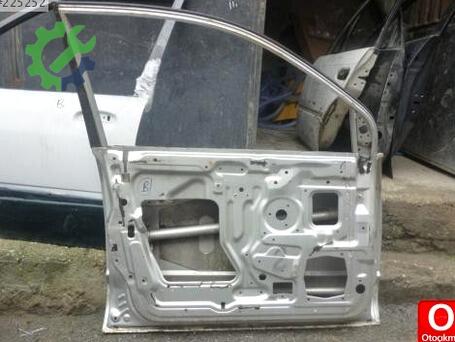 Mitsubishi Space Star Sol Ön Kapı çıkma parça