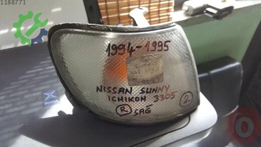 Nissan Sunny Sağ Arka Stop çıkma parça