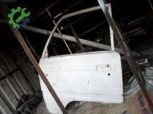 SUZUKİ CARRY 1986 BEYAZ ÖN SOL KAPI ÇIKMA