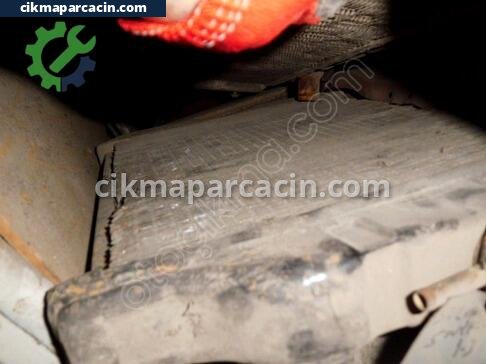 Suzuki Swift Su Radyatörü çıkma parça