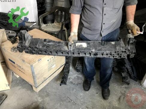 Renault Clio Arka Tampon Demiri çıkma parça