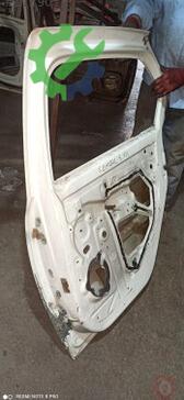 Renault Clio Sol Arka Kapı çıkma parça