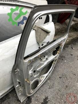 Renault Clio Sağ Arka Kapı çıkma parça