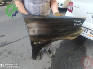 TALİA SAĞ ÖN ÇAMURLUK SIFIR ORJİNAL RENAULT ORJİNAL ÇIKMA