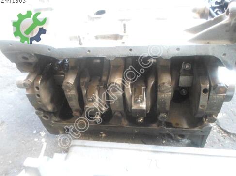 Toyota Yaris Yarım Motor çıkma parça