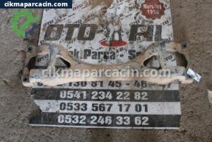TOUAREG 2006-09 2.5 DİZEL 4X4 OTOMATİK ARKA AMARTİSÖR TRAVERSİ
