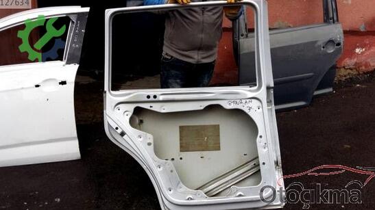 Volkswagen Touran Sol Arka Kapı çıkma parça