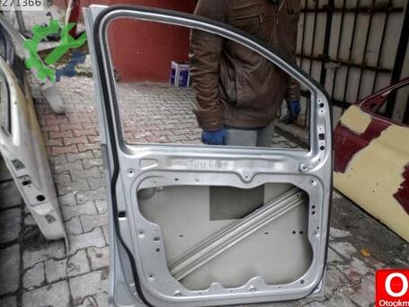 Volkswagen Touran Sol Ön Kapı çıkma parça