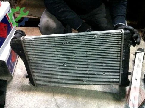 Volkswagen Touran Intercooler Radyatörü çıkma parça
