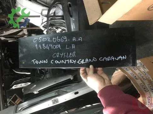 Lincoln Town Car Bakalitler çıkma parça