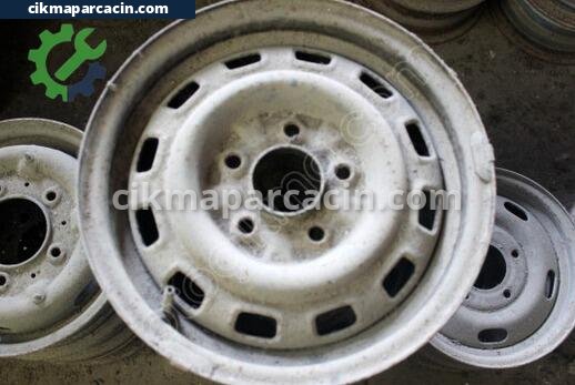 Toyota Carina Jant çıkma parça