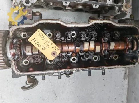 Toyota Corolla Silindir Kapağı çıkma parça