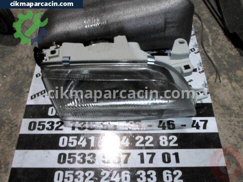 Toyota Corolla Sağ Ön Far çıkma parça