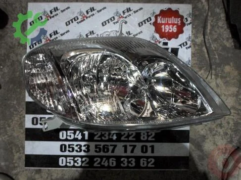 Toyota Corolla Sağ Ön Far çıkma parça