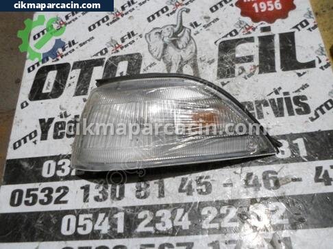 Toyota Corolla Sinyal çıkma parça