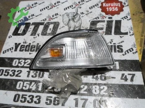 Toyota Corolla Sinyal çıkma parça