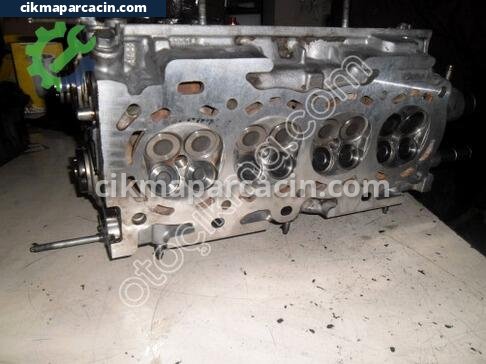 Toyota Corolla Silindir Kapağı çıkma parça