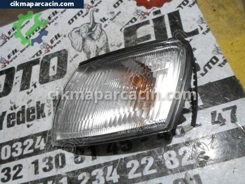 Toyota Corona Sinyal çıkma parça