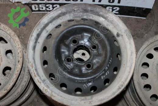 Toyota Corona Jant çıkma parça