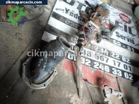 Toyota Cressida Direksiyon Mili çıkma parça