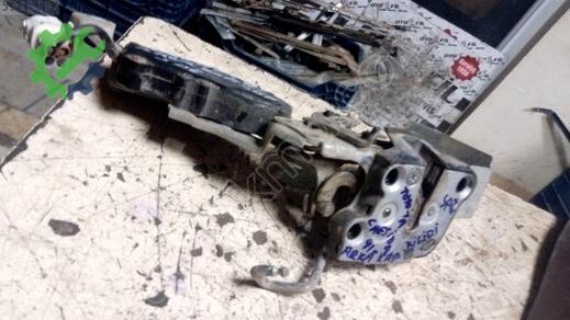 Toyota Cressida Sağ Arka Kapı Kilidi çıkma parça