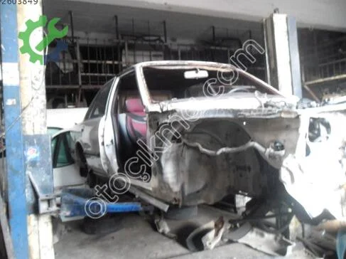 Toyota Cressida MP3 Çalar çıkma parça