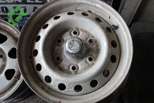 Toyota Hiace Jant çıkma parça