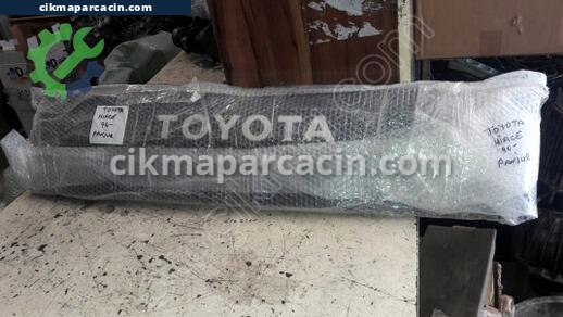 Toyota Hiace Ön Panjur çıkma parça